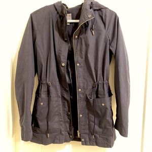 Navy trench coat with hood and adjustable waist